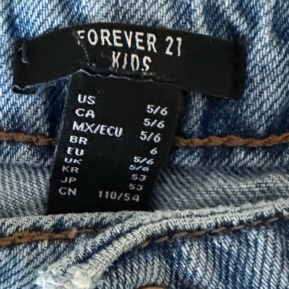Girls Ripped Jeans - Picture 3 of 3